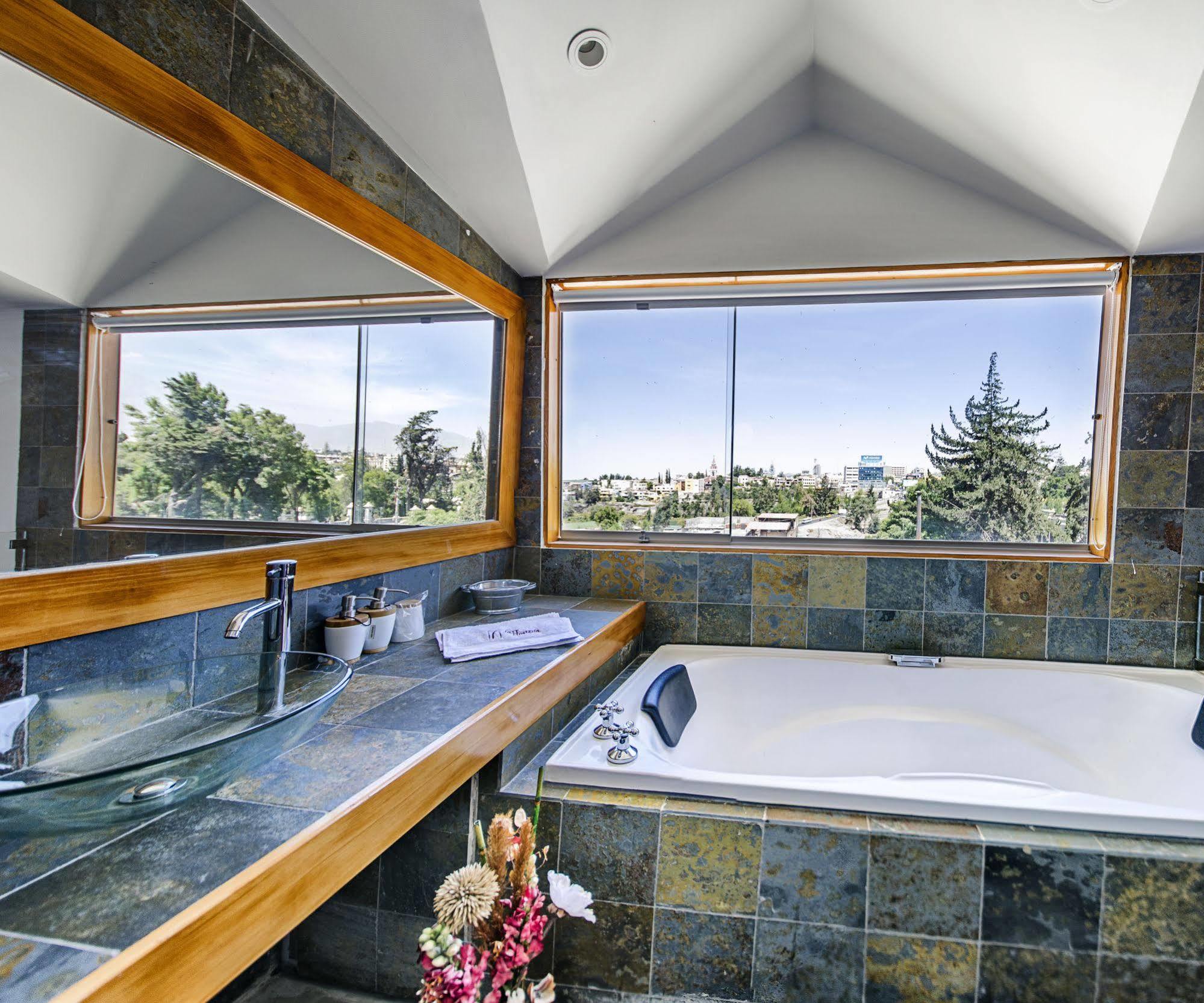 Hotel La Boutique 4*